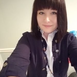 Meet your Posher, Lizzie